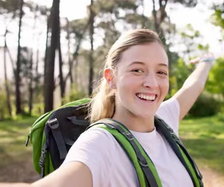 <strong>Zoe,</strong>